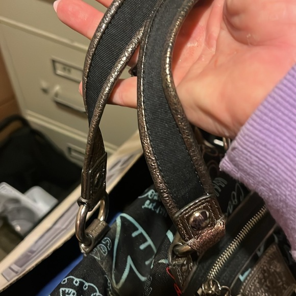 Coach Poppy Graffiti Glam Heart Tote - Picture 6 of 10